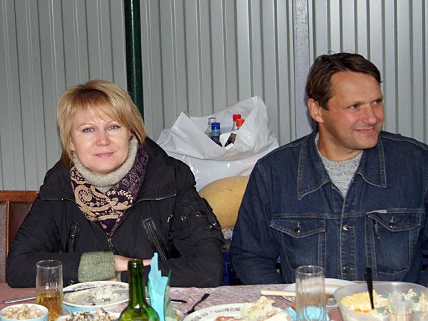 tataorch и Сергей - Таня с Сергеем побаловали нас не только своими фирменными сухариками со шпротами, но и очень вкусной ароматной дыней.