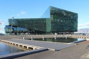 1024px-Harpa.JPG