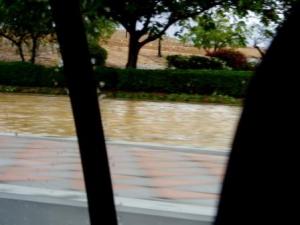 muscat_rain02.JPG